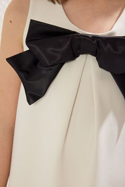 Beyaz K?z Cocuk Kurdele/Fiyonk Detayl? Mini Me Bayraml?k Dokuma Elbise TKDSS25EL00038 - Trendyolmilla фото 4