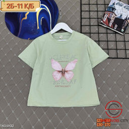 Футболка с рисунком бабочки