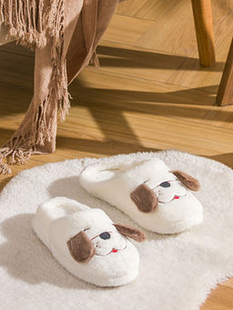 Hayvan Nak??l? Kad?n Ev Terli?i