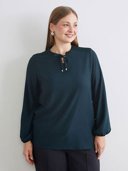 F?rf?rl? Ba?lamal? Yaka Bluz