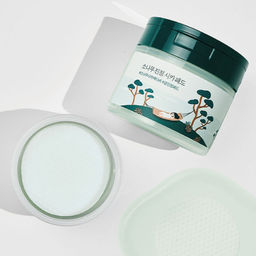 ROUND LAB Пэды для проблемной кожи лица с экстрактами сосны и центеллы / Pine Calming Cica Pad, 50 шт. (130 мл)