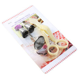 Кондитерский набор 4 предмета Мастер: насадка для кондитерского мешка 2,8х1,7см - 2 штуки, нержавеющая сталь; гвоздик держатель для изготовления розочек д3,2х7см, нержавеющая сталь; ножницы 13см пластик; в блистере (Китай) - Домашняя мода фото 2