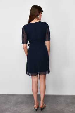 Lacivert Kruvaze Etegi F?rf?r Detayl? Sifon Astarl? Mini Dokuma Elbise TWOSS24EL00742 - Trendyolmilla фото 6