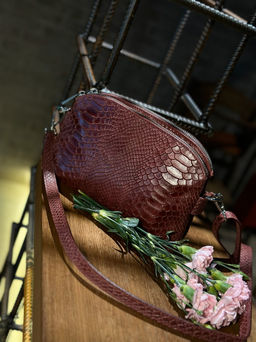 Сумка женская из телячьей кожи