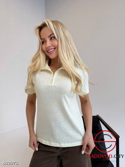 Футболка женская на полузамке