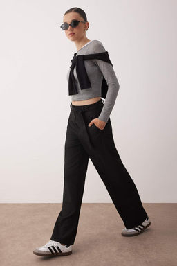 Siyah Kusakl? Straight/Duz Kesim Nervurlu Kumas Pantolon TWOAW26PL00047