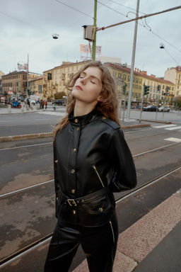 FAUX LEATHER JACKET WITH BELT - Zara фото 3