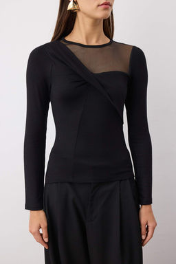 Siyah Yaka Detayl? Fitted/Vucuda Oturan Orme Bluz TWOAW26BZ00173