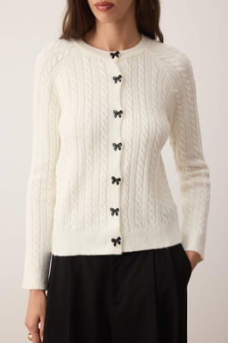 Ekru Yumusak Dokulu Kurdele Dugmeli Triko H?rka TWOAW26HI00167 - Trendyolmilla фото 3