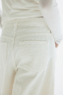 Bermudas en sarga texturizada - H&m фото 4