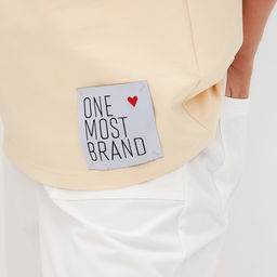 Футболка оверсайз с нашивкой женская MINAKU: One Most Brand, молочная, размер 50