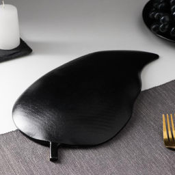 Блюдо для фруктов Доляна «Золотой лист», 31×17×3 см, цвет золотой с чёрным