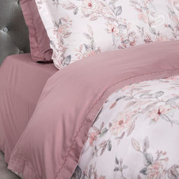 Постельное белье Мадлена (мако-сатин) Евро/Пододеяльник (молния, ушки): 1 шт.- 220*200; Простыня: 1 шт.- 260*240; Наволочка (молния, ушки): 2 шт.- 70*70; Наволочка (молния, ушки): 2 шт.- 50*70 Мако - сатин