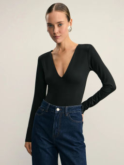 Базовое боди с треугольным вырезом ZR2501013 / Zarina