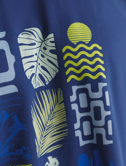 Свободная футболка с авторским принтом