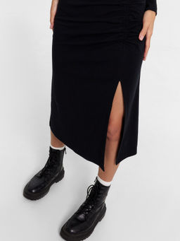 ПЛАТЬЕ ЖЕНСКОЕ ЧЕРНОЕ С РАЗРЕЗОМ НА НОГЕ черный 152654 - Mark formelle фото 6