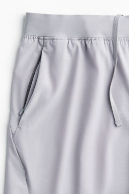 Pantal?n corto a media pierna con DryMove - H&m фото 9