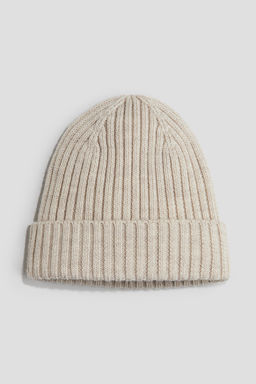 Gorro beanie en punto de lana