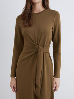 Bisiklet Yaka Belden Oturtmal? Elbise