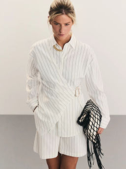 Льняная рубашка в полоску с декоративной пряжкой / Zarina  фото 3