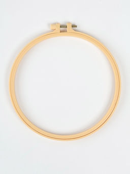 Вышивка гладью на пяльцах Полевые цветы, 20?20 см