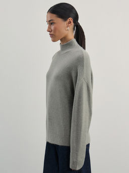 Базовый джемпер с воротником стойкой / Zarina  фото 4