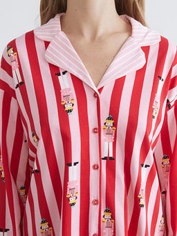 G?mlek Yaka Y?lba?? Temal? Kad?n Pijama Tak?m?