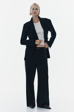 Pantalon amplio con cinturon