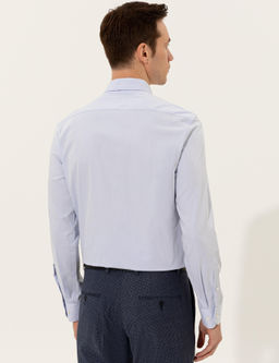 Голубая базовая рубашка зауженного кроя с длинным рукавом - Cacharel фото 5