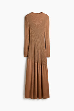Vestido en punto de canal?