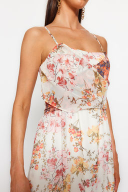 Trendyolmilla Beyaz Cicek Desenli Belden Ac?lan Ask?l? Maxi Astarl? Sifon Dokuma Elbise TWOSS23EL02421