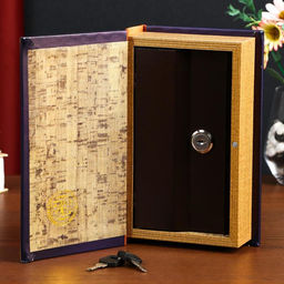 Шкатулка книга-сейф «Знание - это абсолютная ценность нашего времени», дерево, искусственная кожа, 21×13×5 см
