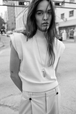 PLAIN KNIT TOP WITH PADDED SHOULDERS - Zara фото 12