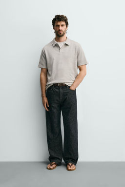 POLO ESTRUCTURA WAFFLE / Gris perla
