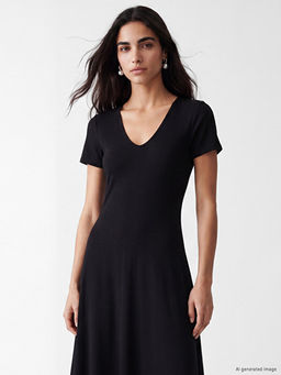 V Yaka Bodycon Elbise