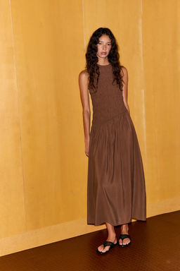 SANDALIA PLANA REJILLA / Negro