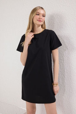 Siyah Shift/Duz Mini K?sa Kol Bisiklet Yaka Orme Elbise TWOSS25EL00162