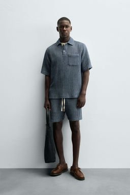 JACQUARD TEXTURED BERMUDA SHORTS