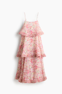 Vestido escalonado de volantes