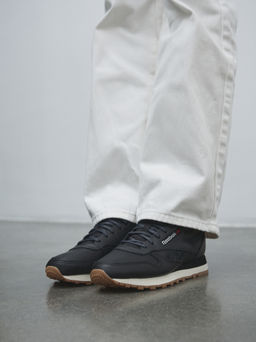 Кроссовки REEBOK CLASSIC LEATHER 1983 VINTAGE Артикул 4494243, черный