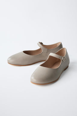 LIMITED EDITION BALLERINA WITH ANKLE STRAP