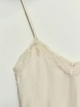 Блузка-топ с кружевом / Zarina