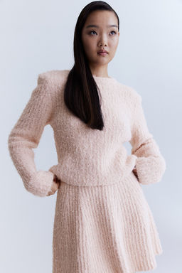 Falda acampanada en punto efecto pelo