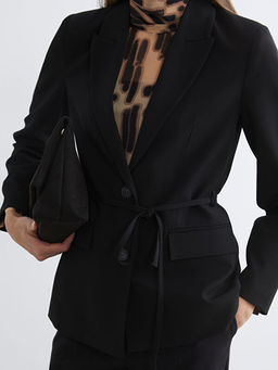 Beli Ku?akl? Kad?n Blazer Ceket