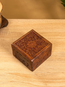 Шкатулка резная, 10×10×6 см, дерево шишам