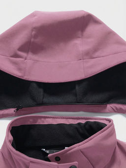 Ветровка женская софтшелл виндстоппер с капюшоном спортивная малинового цвета 9616_1M