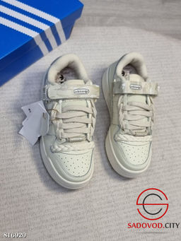 Кроссовки женские осенние