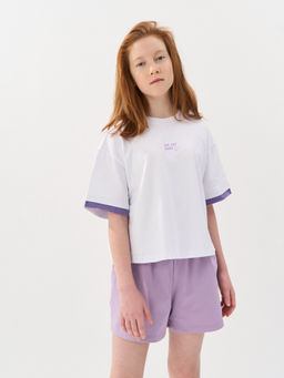 Комплект футболка и шорты "Молоко/Лаванда" с принтом 7+