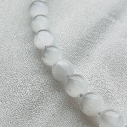 Бусы из Селенита