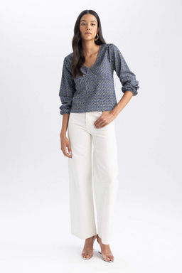 Приталенная блузка с длинными рукавами и V-образным вырезом - Defacto фото 2